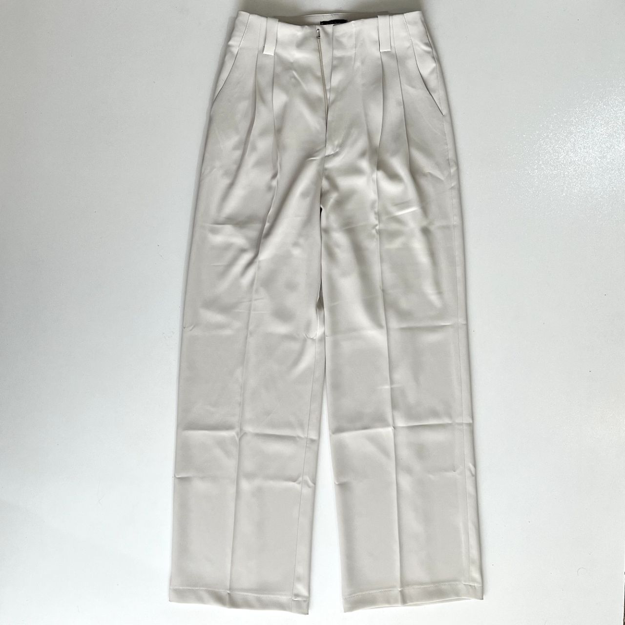 شلوار بگ کرپ سفید استخوانی - Image 5